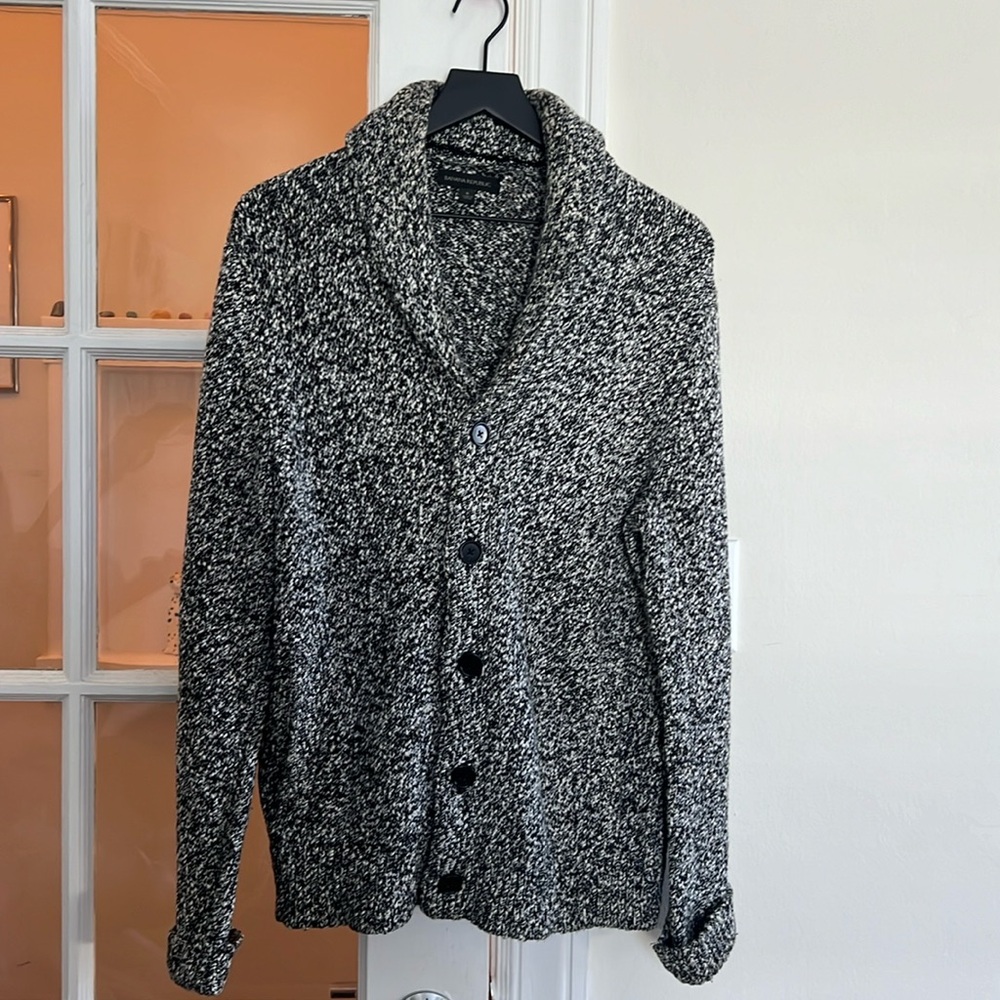 A speckled, quality knitted men cardigan from Banana Republic.